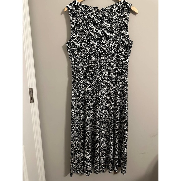 JESSICA H Black Sleeveless Dress Floral  - Size 8 - Picture 3 of 3